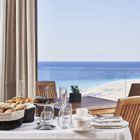 Отель Bellevue On The 5*