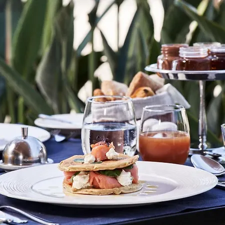 Bellevue On The Rhodes City