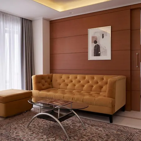 Hotel Bellevue On The 5*