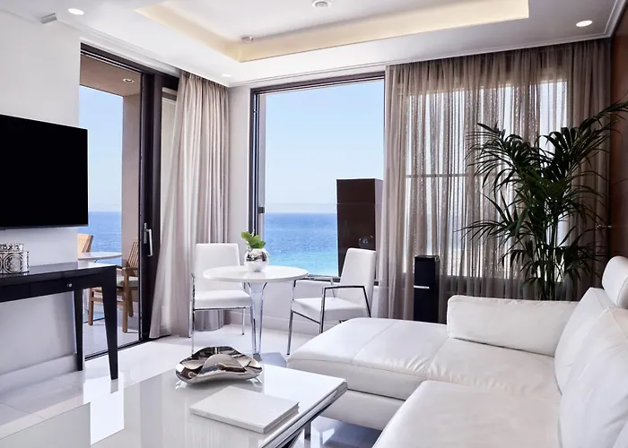 Hotel Bellevue On The Rhodes City