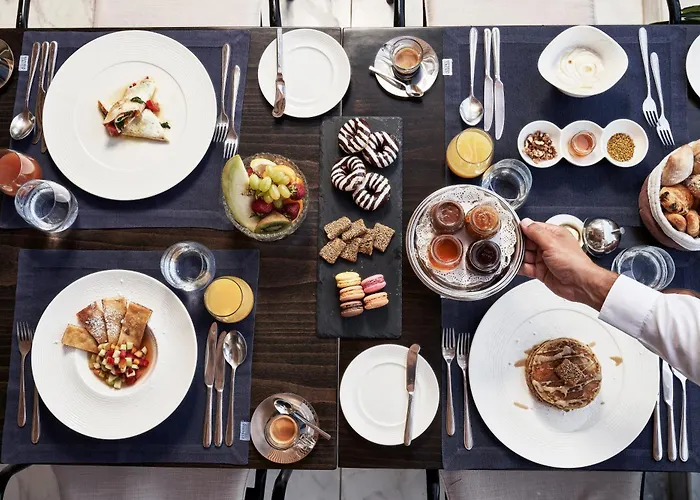 Bellevue On The Hotel Rhodes City