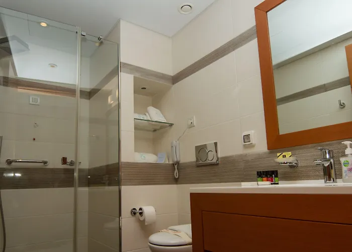 Отель Bellevue On The 5*