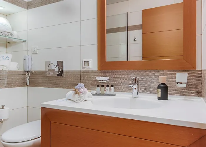 Bellevue On The Отель 5*